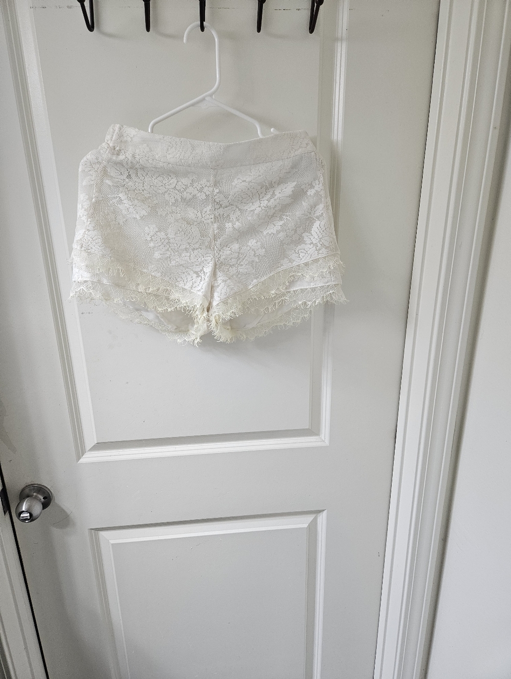 BCBGeneration Ivory Lace-Overlay Sleep Shorts